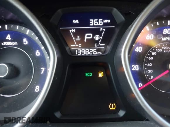 ✅ 2015 Hyundai Elantra SE • VIN: 5NPDH4AE9FH554550 • Lot: 43362913. Wystawiony na IAAI z przebiegiem 139 826 mil. Bezpłatny archiwum sprzedaży aukcyjnych z USA i szczegółowy raport historii pojazdu na DreamBid. Zdjęcie 16.