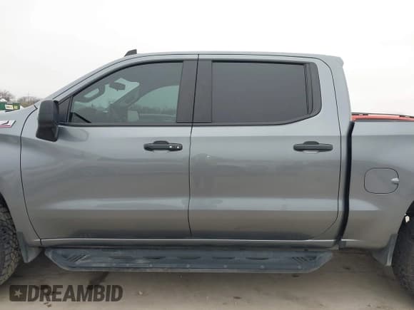 ✅ 2022 Chevrolet Silverado 1500 LT Trail Boss • VIN: 3GCPYFED7NG104929 • Lot: 41546074. Wystawiony na IAAI z przebiegiem 85 503 mil. Bezpłatny archiwum sprzedaży aukcyjnych z USA i szczegółowy raport historii pojazdu na DreamBid. Zdjęcie 14.