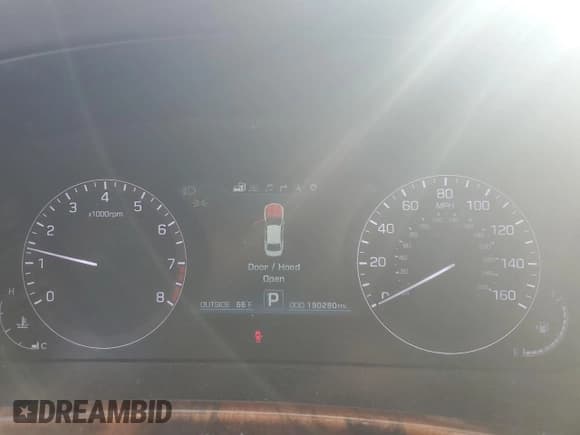 ✅ 2014 Hyundai Equus Signature • VIN: KMHGH4JH0EU076414 • Lot: 91071365. Listed on Copart with 190,280 mi. Free auction sales archive from the USA and detailed vehicle history report at DreamBid. Image 9.