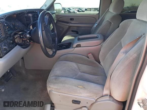 ✅ 2005 GMC Yukon SLE • VIN: 1GKEK13T35R116909 • Лот: 52206005. Опубликован ранее на Copart с пробегом Не указан. Бесплатный доступ к архиву аукционных продаж из США и подробный отчёт об истории автомобиля на DreamBid. Изображение 7.