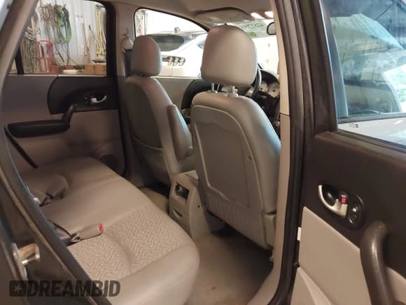 ✅ 2005 Saturn VUE • VIN: 5GZCZ63415S808551 • Lot: 42557004. Wystawiony na IAAI z przebiegiem 234 814 mil. Bezpłatny archiwum sprzedaży aukcyjnych z USA i szczegółowy raport historii pojazdu na DreamBid. Zdjęcie 8.