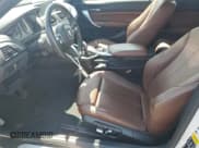 ✅ 2016 BMW 2 Series 228i xDrive • VIN: WBA1L9C51GV325791 • Lot: 65737755. Wystawiony na Copart z przebiegiem 58 021 mil. Bezpłatny archiwum sprzedaży aukcyjnych z USA i szczegółowy raport historii pojazdu na DreamBid. Zdjęcie 7.