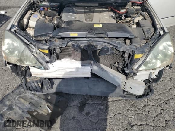 ✅ 2001 Lexus LS 430 • VIN: JTHBN30F810017998 • Лот: 69833265. Опубликован ранее на Copart с пробегом 199 124 миль. Бесплатный доступ к архиву аукционных продаж из США и подробный отчёт об истории автомобиля на DreamBid. Изображение 11.