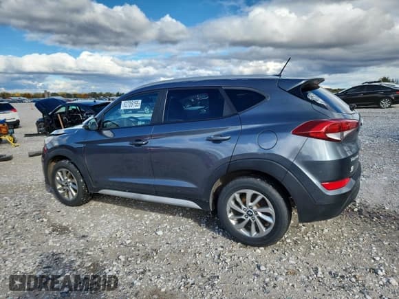 ✅ 2017 Hyundai Tucson SE • VIN: KM8J3CA48HU414979 • Лот: 82706155. Опубликован ранее на Copart с пробегом 83 672 миль. Бесплатный доступ к архиву аукционных продаж из США и подробный отчёт об истории автомобиля на DreamBid. Изображение 2.