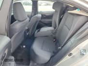 ✅ 2025 Toyota Corolla LE • VIN: 5YFB4MDEXSP290878 • Lot: 70081565. Wystawiony na Copart z przebiegiem 4 461 mil. Bezpłatny archiwum sprzedaży aukcyjnych z USA i szczegółowy raport historii pojazdu na DreamBid. Zdjęcie 10.