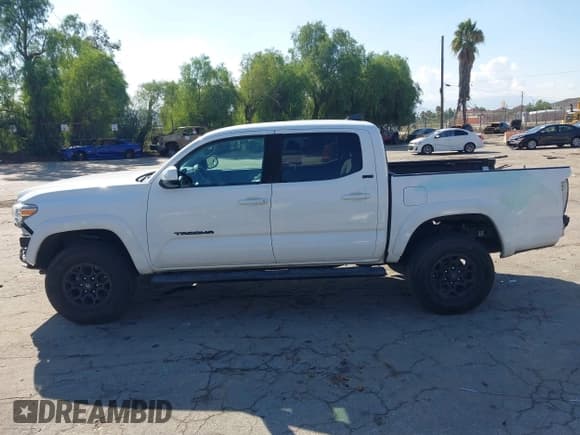 ✅ 2020 Toyota Tacoma SR5 • VIN: 3TMAZ5CN8LM136652 • Лот: 43693364. Опубликован ранее на IAAI с пробегом 63 828 миль. Бесплатный доступ к архиву аукционных продаж из США и подробный отчёт об истории автомобиля на DreamBid. Изображение 15.