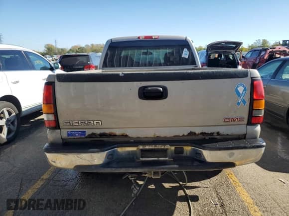 2007 GMC Sierra 1500 SLE1 with VIN 1GTEC19V37Z194286, listed as a Copart auction lot 75224304 with 167,822 mi miles and Salvage title. Bid and sale history available at DreamBid. Image 6.