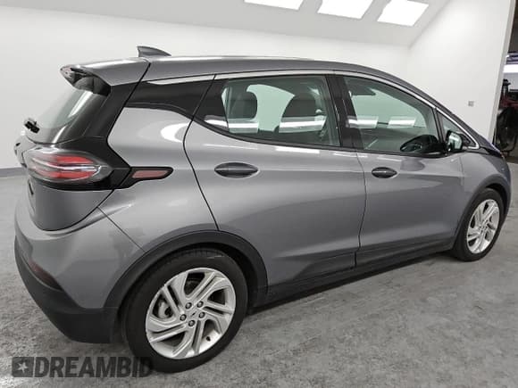 ✅ 2023 Chevrolet Bolt EV 1LT • VIN: 1G1FW6S03P4179221 • Lot: 48634555. Wystawiony na Copart z przebiegiem 35 636 mil. Bezpłatny archiwum sprzedaży aukcyjnych z USA i szczegółowy raport historii pojazdu na DreamBid. Zdjęcie 3.