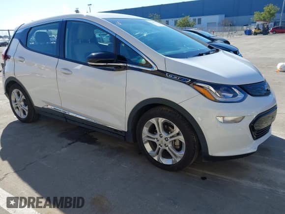 ✅ 2021 Chevrolet Bolt EV LT • VIN: 1G1FY6S09M4102732 • Lot: 41449720. Wystawiony na IAAI z przebiegiem 49 215 mil. Bezpłatny archiwum sprzedaży aukcyjnych z USA i szczegółowy raport historii pojazdu na DreamBid. Zdjęcie 1.