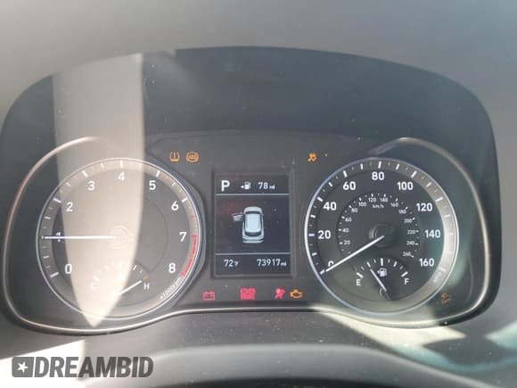 ✅ 2018 Hyundai Kona Limited • VIN: KM8K33A51JU082970 • Лот: 46569124. Опубликован ранее на Copart с пробегом 73 917 миль. Бесплатный доступ к архиву аукционных продаж из США и подробный отчёт об истории автомобиля на DreamBid. Изображение 9.