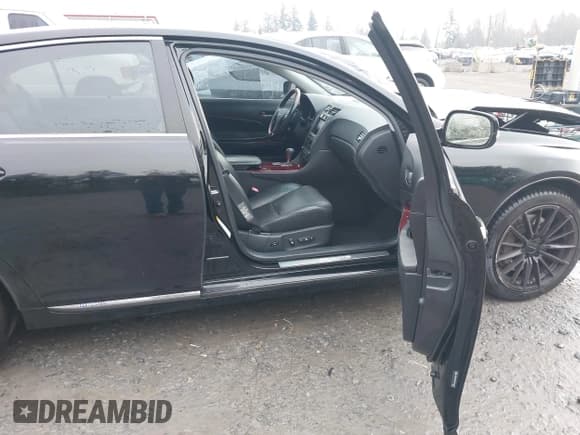 ✅ 2009 Lexus GS 350 • VIN: JTHBC96SX95018873 • Lot: 43793140. Wystawiony na IAAI z przebiegiem 156 898 mil. Bezpłatny archiwum sprzedaży aukcyjnych z USA i szczegółowy raport historii pojazdu na DreamBid. Zdjęcie 5.