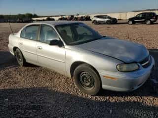 2003 Chevrolet Malibu z VIN 1G1ND52J53M500626, wystawiony jako Copart lot #83228994 z przebiegiem 326 248 mil mil oraz Czysty tytuł • Clean title. Historia ofert i sprzedaży dostępna na DreamBid. Obrazek 4.