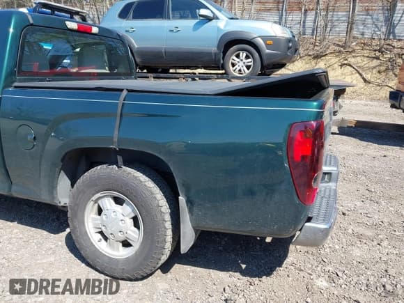 ✅ 2005 Chevrolet Colorado Z85 • VIN: 1GCCS148558161515 • Lot: 42105763. Wystawiony na IAAI z przebiegiem 83 774 mil. Bezpłatny archiwum sprzedaży aukcyjnych z USA i szczegółowy raport historii pojazdu na DreamBid. Zdjęcie 13.