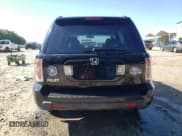 ✅ 2006 Honda Pilot EX-L • VIN: 5FNYF28626B029659 • Lot: 64386265. Wystawiony na Copart z przebiegiem 209 459 mil. Bezpłatny archiwum sprzedaży aukcyjnych z USA i szczegółowy raport historii pojazdu na DreamBid. Zdjęcie 6.