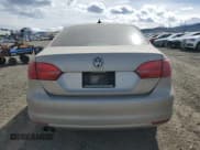 ✅ 2013 Volkswagen Jetta SE • VIN: 3VWDX7AJ2DM254273 • Lot: 49762265. Wystawiony na Copart z przebiegiem 135 012 mil. Bezpłatny archiwum sprzedaży aukcyjnych z USA i szczegółowy raport historii pojazdu na DreamBid. Zdjęcie 6.