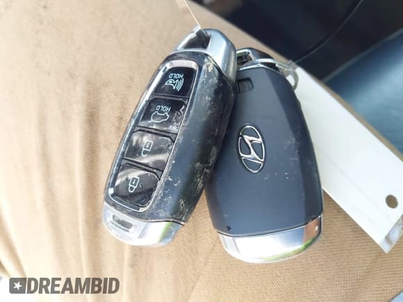 ✅ 2020 Hyundai Santa Fe Limited • VIN: 5NMS5CAA6LH297749 • Лот: 42409185. Опубликован ранее на IAAI с пробегом 30 256 миль. Бесплатный доступ к архиву аукционных продаж из США и подробный отчёт об истории автомобиля на DreamBid. Изображение 11.