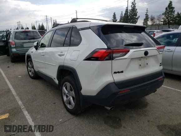 ✅ 2021 Toyota RAV4 Hybrid XLE Premium • VIN: JTMB6RFV1MJ012186 • Лот: 38271933. Опубликован ранее на Copart с пробегом 31 434 миль. Бесплатный доступ к архиву аукционных продаж из США и подробный отчёт об истории автомобиля на DreamBid. Изображение 2.