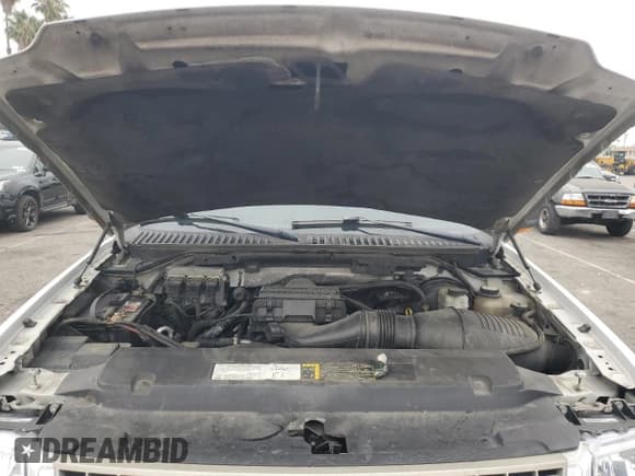 ✅ 2006 Ford Expedition Eddie Bauer • VIN: 1FMFU18546LA90812 • Lot: 59401865. Listed on Copart with 173,626 mi. Free auction sales archive from the USA and detailed vehicle history report at DreamBid. Image 12.