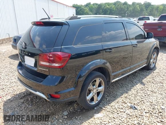 ✅ 2017 Dodge Journey Crossroad Plus • VIN: 3C4PDCGB6HT603805 • Лот: 42686427. Опубликован ранее на IAAI с пробегом 123 397 миль. Бесплатный доступ к архиву аукционных продаж из США и подробный отчёт об истории автомобиля на DreamBid. Изображение 4.