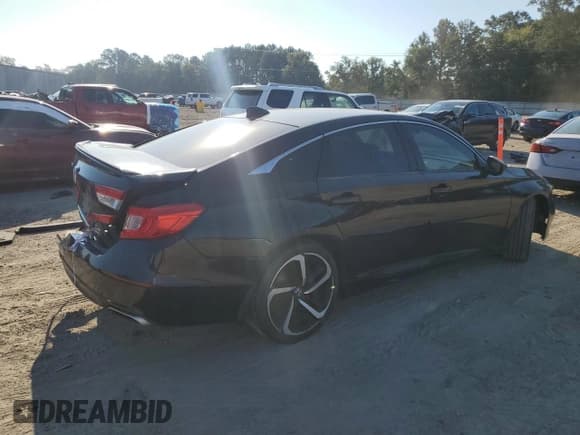 ✅ 2019 Honda Accord Sport • VIN: 1HGCV2F36KA002989 • Лот: 81960415. Опубликован ранее на Copart с пробегом 151 783 миль. Бесплатный доступ к архиву аукционных продаж из США и подробный отчёт об истории автомобиля на DreamBid. Изображение 3.