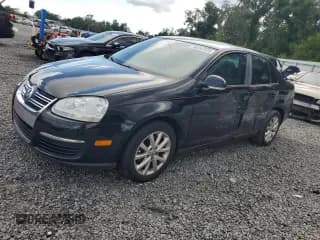 ✅ 2010 Volkswagen Jetta Limited Edition • VIN: 3VWAX7AJ8AM144973 • Lot: 68747225. Wystawiony na Copart z przebiegiem 166 200 mil. Bezpłatny archiwum sprzedaży aukcyjnych z USA i szczegółowy raport historii pojazdu na DreamBid. Zdjęcie 1.