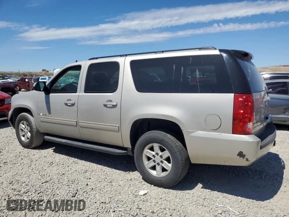 ✅ 2009 GMC Yukon XL SLE 3SB • VIN: 1GKFK26379R249698 • Lot: 68047665. Listed on Copart with 284,144 mi. Free auction sales archive from the USA and detailed vehicle history report at DreamBid. Image 2.