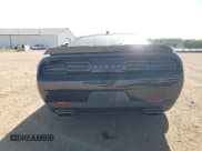 ✅ 2019 Dodge Challenger R/T • VIN: 2C3CDZBT7KH620859 • Lot: 81975785. Wystawiony na Copart z przebiegiem 71 460 mil. Bezpłatny archiwum sprzedaży aukcyjnych z USA i szczegółowy raport historii pojazdu na DreamBid. Zdjęcie 6.