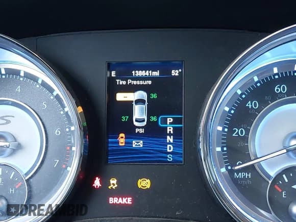 ✅ 2013 Chrysler 300 S • VIN: 2C3CCAGGXDH703771 • Lot: 43811684. Listed on IAAI with 138,641 mi. Free auction sales archive from the USA and detailed vehicle history report at DreamBid. Image 7.