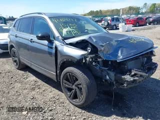 ✅ 2023 Volkswagen Tiguan SE R-Line Black • VIN: 3VV8B7AX7PM102793 • Лот: 42154788. Опубликован ранее на IAAI с пробегом 15 061 миль. Бесплатный доступ к архиву аукционных продаж из США и подробный отчёт об истории автомобиля на DreamBid. Изображение 1.