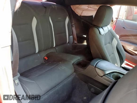 ✅ 2021 Chevrolet Camaro 1LS • VIN: 1G1FB1RX0M0140395 • Лот: 92122265. Опубликован ранее на Copart с пробегом 106 345 миль. Бесплатный доступ к архиву аукционных продаж из США и подробный отчёт об истории автомобиля на DreamBid. Изображение 19.