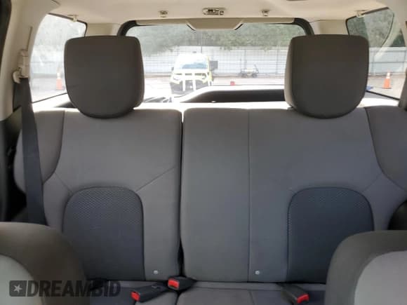 ✅ 2015 Nissan Xterra Pro-4X • VIN: 5N1AN0NW0FN664387 • Lot: 80644525. Listed on Copart with 130,134 mi. Free auction sales archive from the USA and detailed vehicle history report at DreamBid. Image 10.