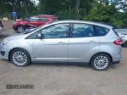 ✅ 2017 Ford C-Max SE • VIN: 1FADP5AU2HL108731 • Лот: 43069547. Опубликован ранее на IAAI с пробегом 47 391 миль. Бесплатный доступ к архиву аукционных продаж из США и подробный отчёт об истории автомобиля на DreamBid. Изображение 14.