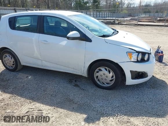 ✅ 2013 Chevrolet Sonic LS • VIN: 1G1JA6SH2D4188731 • Lot: 41908527. Listed on IAAI with 178,887 mi. Free auction sales archive from the USA and detailed vehicle history report at DreamBid. Image 1.