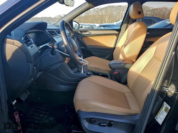 ✅ 2022 Volkswagen Tiguan SE • VIN: 3VV2B7AX2NM133663 • Лот: 95056935. Опубликован ранее на Copart с пробегом 97 393 миль. Бесплатный доступ к архиву аукционных продаж из США и подробный отчёт об истории автомобиля на DreamBid. Изображение 7.