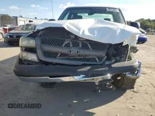 ✅ 2005 Chevrolet Silverado 1500 • VIN: 1GCEC19T45E323283 • Lot: 72714604. Wystawiony na Copart z przebiegiem 178 411 mil mil. Skorzystaj z bezpłatnego archiwum sprzedaży aukcyjnych z USA i zobacz szczegółowy raport historii pojazdu na DreamBid. Zdjęcie 5.