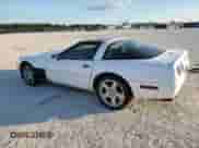 1993 Chevrolet Corvette z VIN 1G1YY23P8P5112521, wystawiony jako Copart lot #85591474 z przebiegiem 176 246 mil mil oraz Szkoda całkowita • Salvage title. Historia ofert i sprzedaży dostępna na DreamBid. Obrazek 2.
