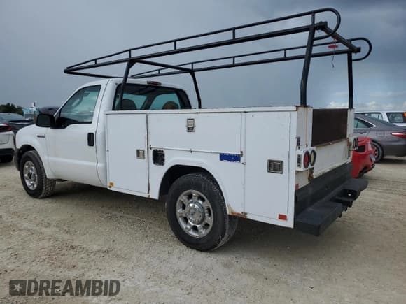 ✅ 2006 Ford F-250 XL • VIN: 1FTNF20586EA34615 • Lot: 80469854. Wystawiony na Copart z przebiegiem 181 289 mil. Bezpłatny archiwum sprzedaży aukcyjnych z USA i szczegółowy raport historii pojazdu na DreamBid. Zdjęcie 2.