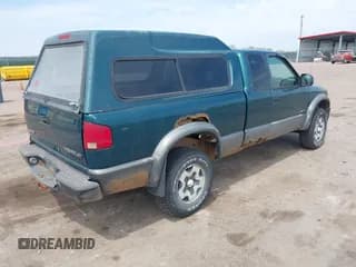 ✅ 1998 Chevrolet S-10 LS • VIN: 1GCCT19W6W8223364 • Лот: 42156435. Опубликован ранее на IAAI с пробегом Не указан. Бесплатный доступ к архиву аукционных продаж из США и подробный отчёт об истории автомобиля на DreamBid. Изображение 4.