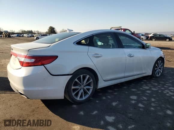 2015 Hyundai Azera z VIN KMHFG4JG7FA442796, wystawiony jako Copart lot #45759345 z przebiegiem 129 040 mil mil oraz Szkoda całkowita • Salvage title. Historia ofert i sprzedaży dostępna na DreamBid. Obrazek 3.