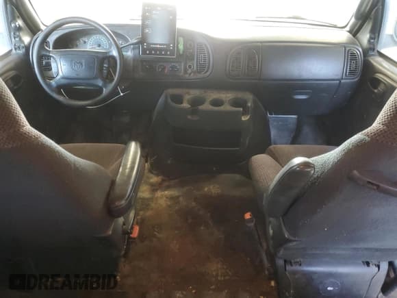 ✅ 2001 Dodge Passenger • VIN: 2B5WB35Z61K540295 • Lot: 73570834. Listed on Copart with 204,537 mi. Free auction sales archive from the USA and detailed vehicle history report at DreamBid. Image 8.