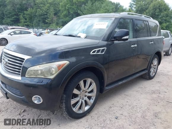 ✅ 2011 Infiniti QX56 7-passenger • VIN: JN8AZ2NE8B9005363 • Lot: 42924327. Listed on IAAI with 209,136 mi. Free auction sales archive from the USA and detailed vehicle history report at DreamBid. Image 2.