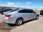 2018 Chevrolet Malibu LS z VIN 1G1ZB5ST7JF188710, wystawiony jako Copart lot #84629295 z przebiegiem 105 452 mil mil oraz Szkoda całkowita • Salvage title. Historia ofert i sprzedaży dostępna na DreamBid. Obrazek 3.