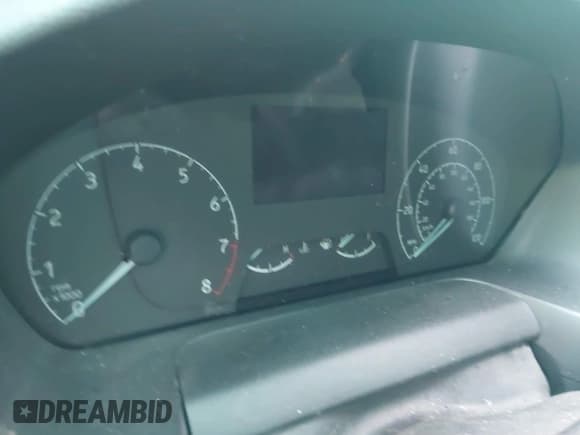 ✅ 2020 Ford Transit Cargo • VIN: 1FTBR1Y84LKB05972 • Lot: 41496329. Wystawiony na IAAI z przebiegiem Nie podano. Bezpłatny archiwum sprzedaży aukcyjnych z USA i szczegółowy raport historii pojazdu na DreamBid. Zdjęcie 7.