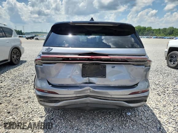 ✅ 2024 Lincoln Nautilus Reserve • VIN: 5LMPJ8KA7RJ832483 • Lot: 64753905. Wystawiony na Copart z przebiegiem 4 449 mil. Bezpłatny archiwum sprzedaży aukcyjnych z USA i szczegółowy raport historii pojazdu na DreamBid. Zdjęcie 6.