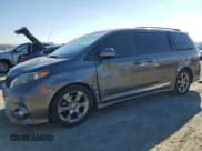 ✅ 2011 Toyota Sienna SE • VIN: 5TDXK3DC2BS098138 • Lot: 82783625. Listed on Copart with 171,940 mi. Free auction sales archive from the USA and detailed vehicle history report at DreamBid. Image 1.