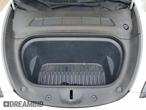 ✅ 2023 Tesla Model Y Performance • VIN: 7SAYGDEF6PF698454 • Лот: 64641435. Опубликован ранее на Copart с пробегом 44 678 миль. Бесплатный доступ к архиву аукционных продаж из США и подробный отчёт об истории автомобиля на DreamBid. Изображение 12.