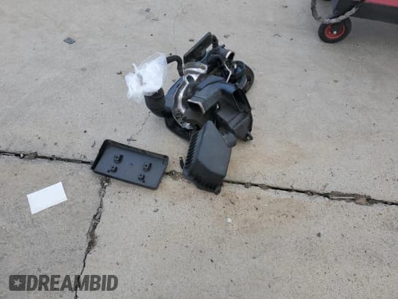 ✅ 2016 Jeep Cherokee Sport • VIN: 1C4PJLAB2GW312678 • Lot: 86483705. Listed on Copart with 187,284 mi. Free auction sales archive from the USA and detailed vehicle history report at DreamBid. Image 12.