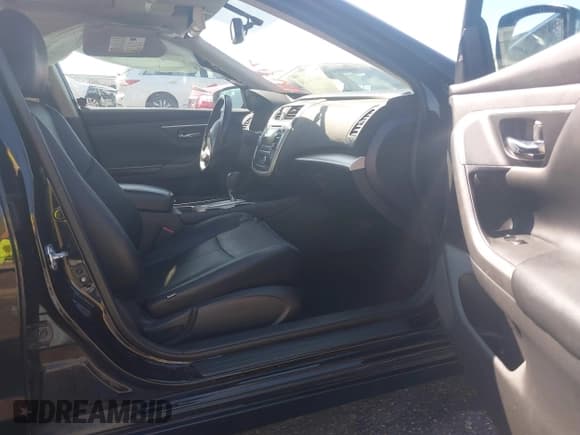 ✅ 2017 Nissan Altima SL • VIN: 1N4AL3AP2HC158140 • Lot: 41874734. Listed on IAAI with 95,425 mi. Free auction sales archive from the USA and detailed vehicle history report at DreamBid. Image 5.