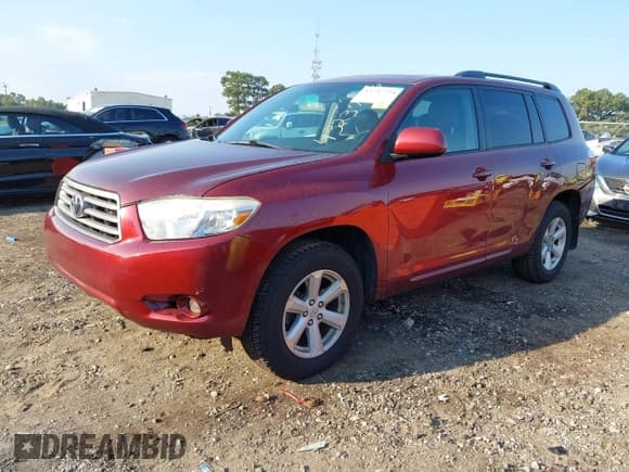 ✅ 2010 Toyota Highlander SE • VIN: 5TDJK3EH3AS034236 • Lot: 43237754. Listed on IAAI with 210,978 mi. Free auction sales archive from the USA and detailed vehicle history report at DreamBid. Image 2.