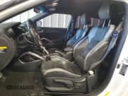 ✅ 2016 Hyundai Veloster Turbo Rally Edition • VIN: KMHTC6AE3GU282635 • Lot: 42332695. Wystawiony na Copart z przebiegiem 147 615 mil. Bezpłatny archiwum sprzedaży aukcyjnych z USA i szczegółowy raport historii pojazdu na DreamBid. Zdjęcie 7.